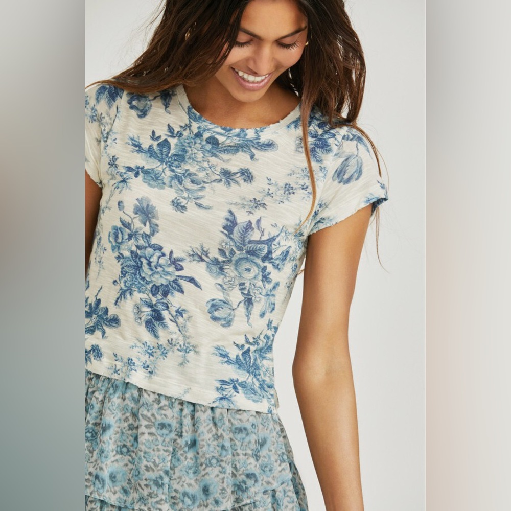 ISO!!!!!!!!!!!!!!!!!!!!!! In search of Loveshackfancy Rubin tee in “blue China”